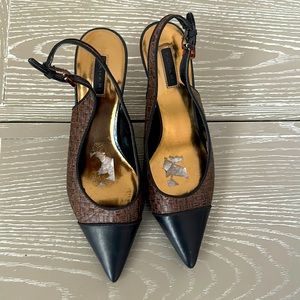 Tahari two tone slingbacks